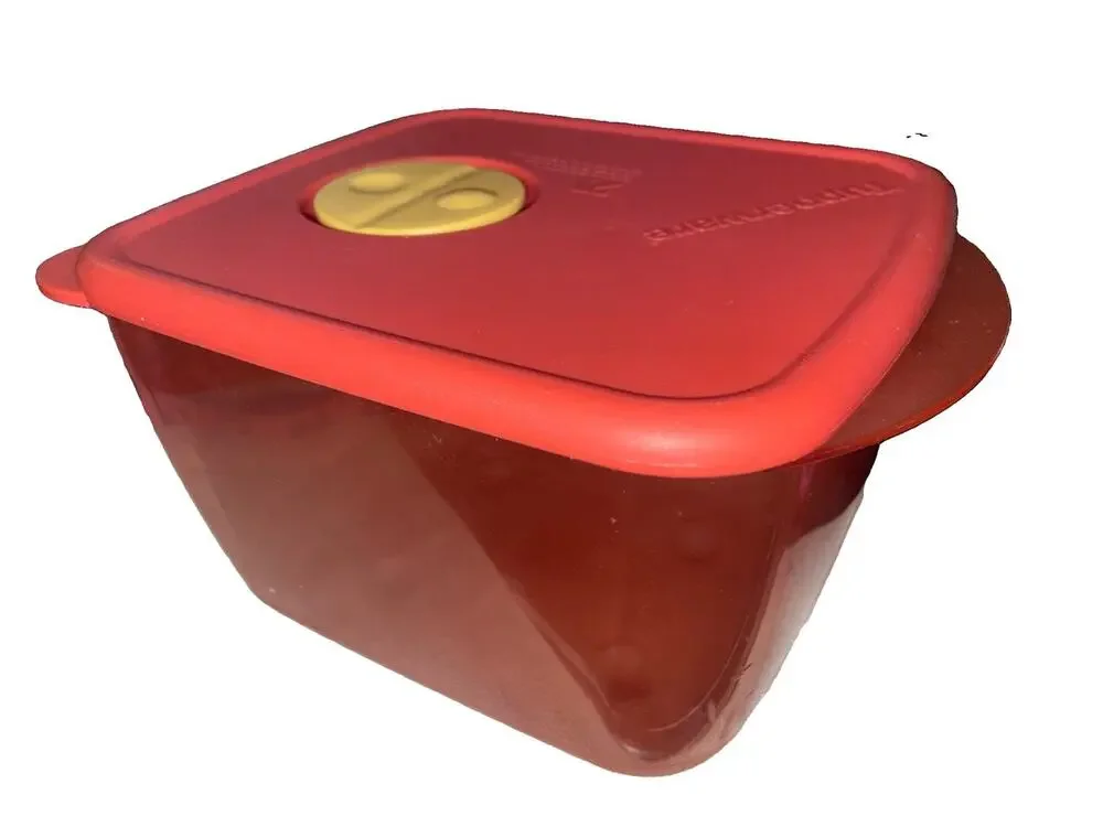 TUPPERWARE VINTAGE *ROCK n SERVE* Microwave Cookware 6 1/4 Cup Red Translucent